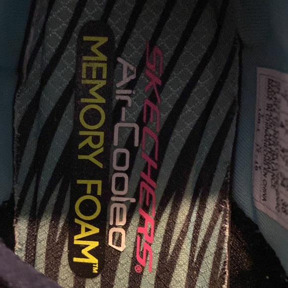 SKECHERS STRETCH FIT AIR-COOLED Women`s Size 7 Black Blue Walking Shoes - Picture 4 of 10